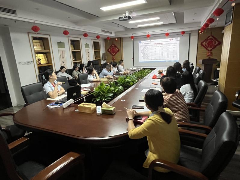 強(qiáng)化制度管理、提升團(tuán)隊(duì)績效 ——組織開展《員工手冊(cè)》培訓(xùn)